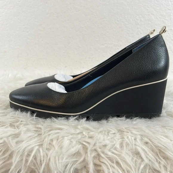 BETABRAND All Weather Wedge Heel In Black Pebbled Leather Slip On Size 11 NEW - Picture 8 of 16